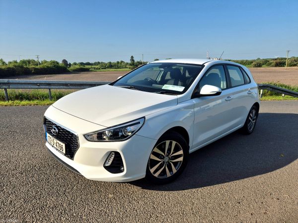 Hyundai i30 Hatchback, Diesel, 2017, White