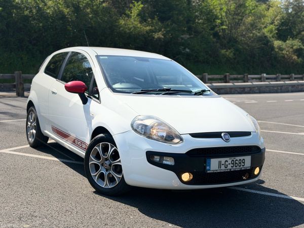 Fiat Punto Hatchback, Petrol, 2011, White