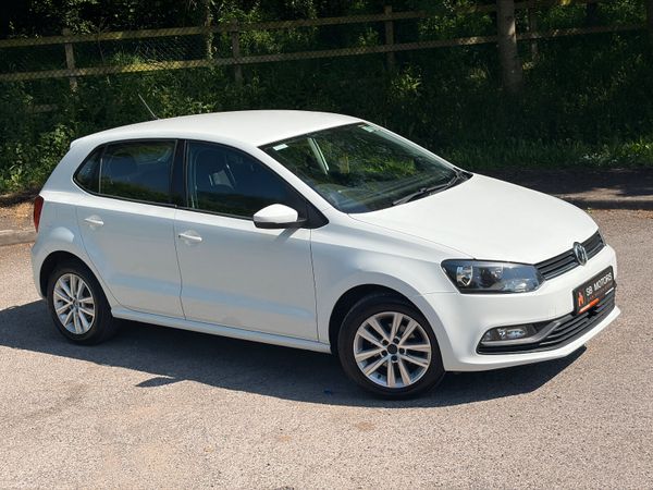 Volkswagen Polo Hatchback, Petrol, 2015, White