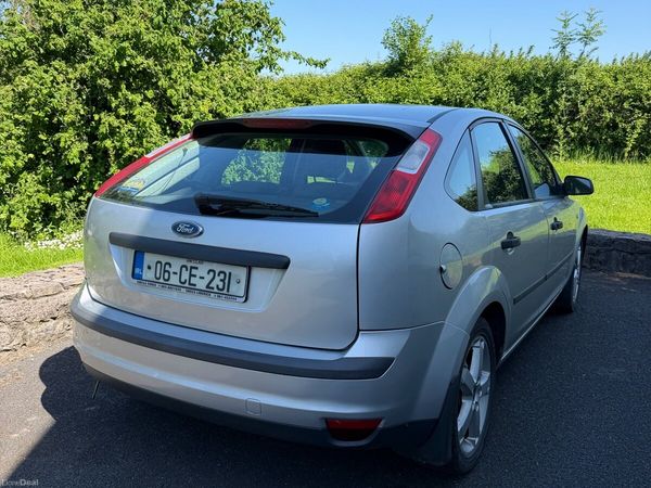 Ford Focus Hatchback, Petrol, 2006, Silver