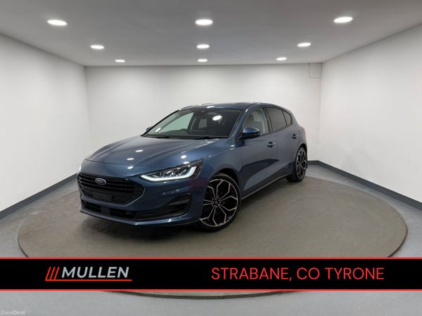 Ford Focus Hatchback, Diesel, 2023, Blue