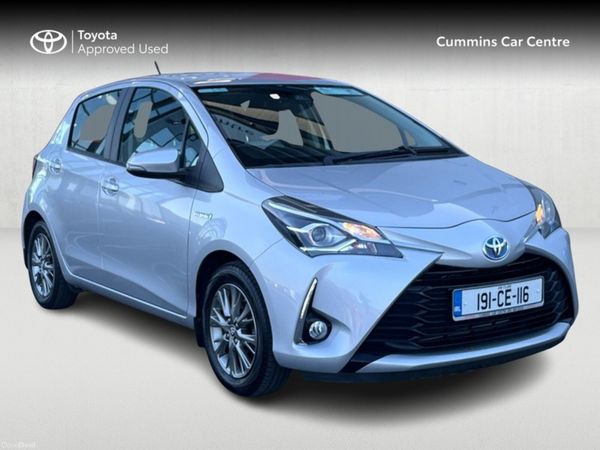 Toyota Yaris Hatchback, Petrol Hybrid, 2019, Grey