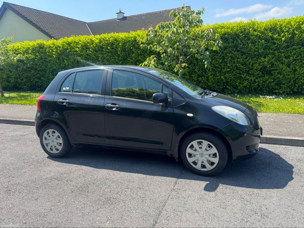 Toyota Yaris Hatchback, Petrol, 2008, Black