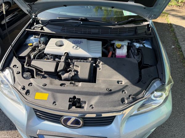Lexus CT Hatchback, Petrol Hybrid, 2011, Blue
