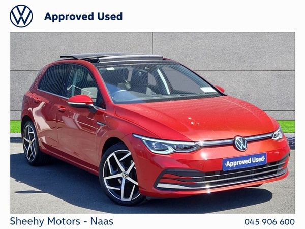 Volkswagen Golf Hatchback, Petrol Hybrid, 2023, Red
