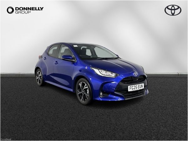 Toyota Yaris Hatchback, Petrol Hybrid, 2025, Blue