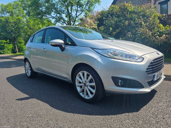 Ford Fiesta Hatchback, Petrol, 2016, Silver