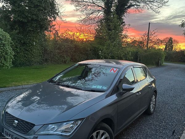 SEAT Leon Hatchback, Petrol, 2013, Grey