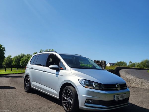 Volkswagen Touran MPV, Diesel, 2019, Grey