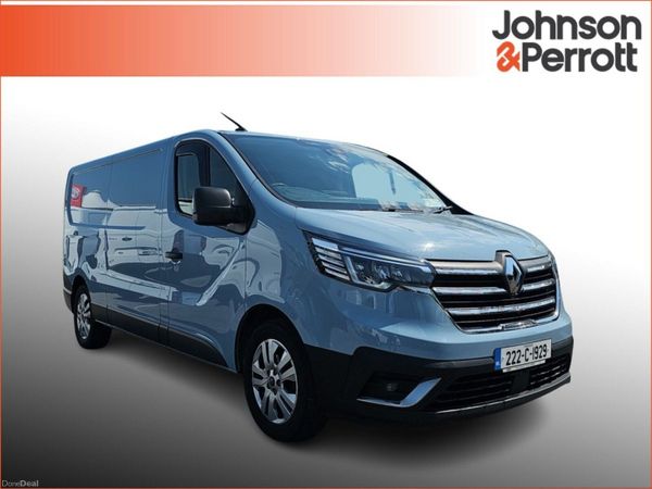 Renault Trafic MPV, Diesel, 2022, Blue