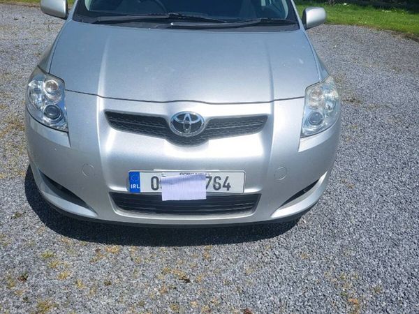 Toyota Auris Hatchback, Petrol, 2009, Silver