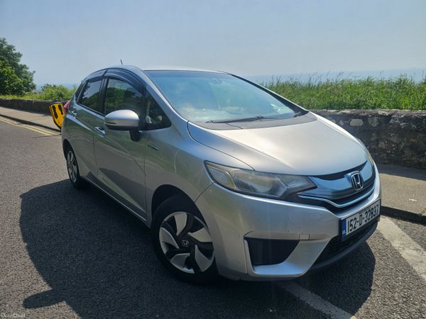 Honda Fit Hatchback, Petrol Hybrid, 2015, Silver