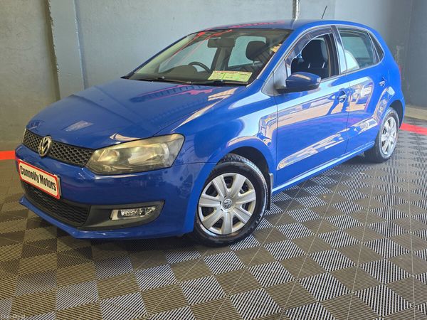 Volkswagen Polo Hatchback, Petrol, 2014, Blue