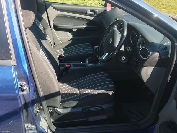 Ford Focus Hatchback, Diesel, 2009, Blue