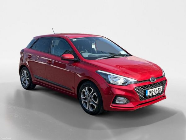 Hyundai i20 Hatchback, Petrol, 2019, Red