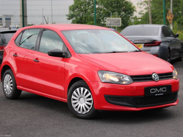 Volkswagen Polo Hatchback, Petrol, 2014, Red
