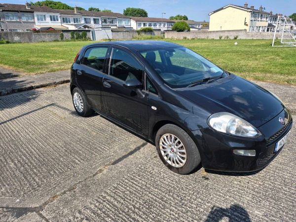 Fiat Punto Hatchback, Petrol, 2014, Black