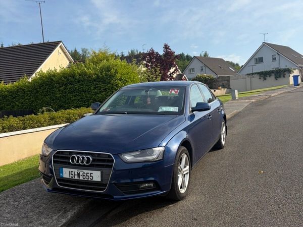 Audi A4 Saloon, Diesel, 2015, Blue