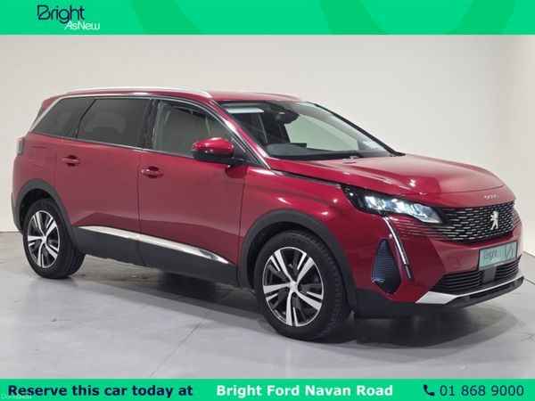 Peugeot 5008 MPV, Petrol, 2021, Red