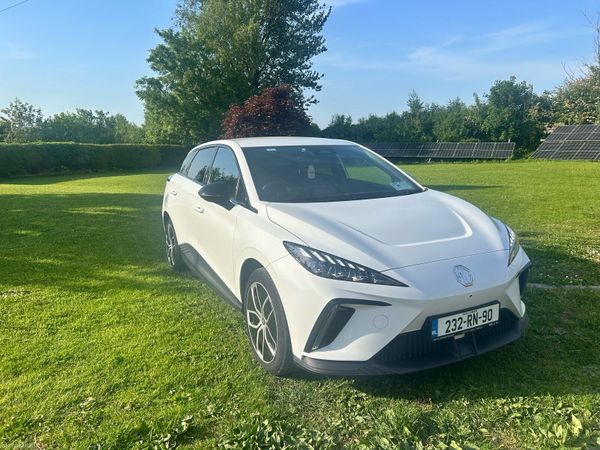 MG MG4 Hatchback, Electric, 2023, White