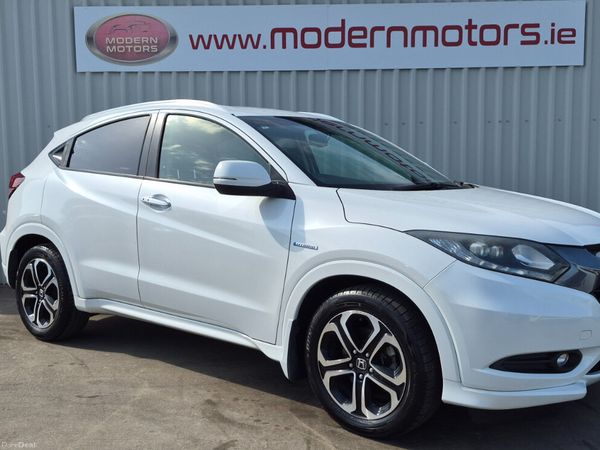 Honda Vezel MPV, Petrol, 2015, White