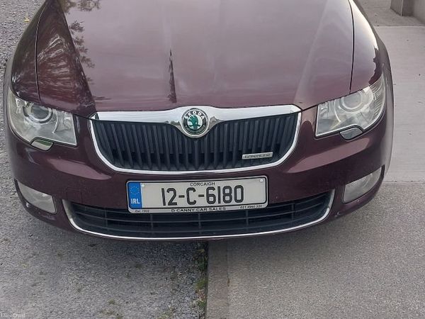 Skoda Superb Saloon, Diesel, 2012, Red