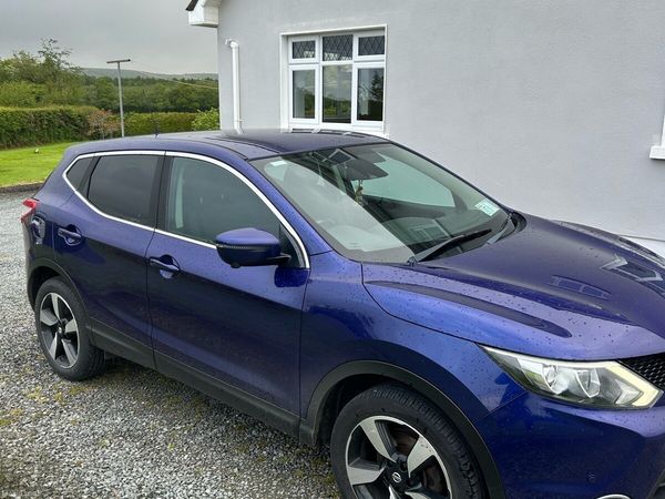Nissan Qashqai Hatchback, Diesel, 2016, Blue