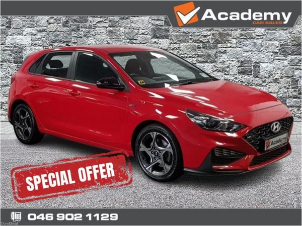 Hyundai i30 Hatchback, Petrol, 2022, Red