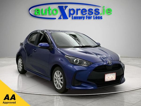 Toyota Yaris Hatchback, Petrol, 2023, Blue