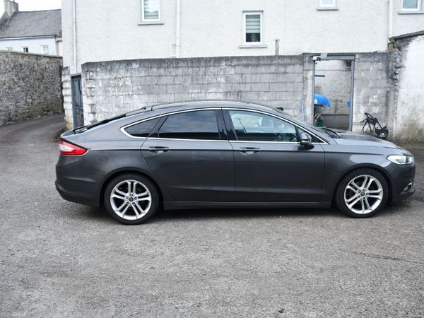 Ford Mondeo Hatchback, Diesel, 2018, Grey
