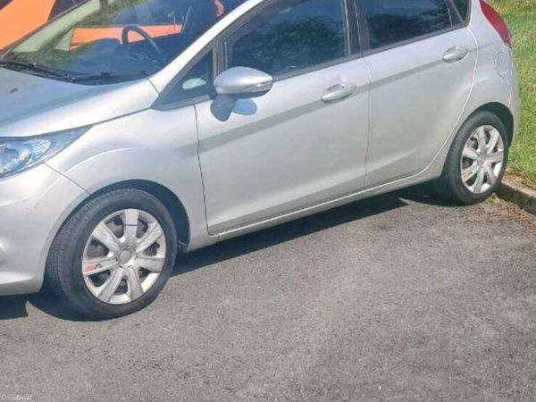 Ford Fiesta Hatchback, Diesel, 2012, Silver