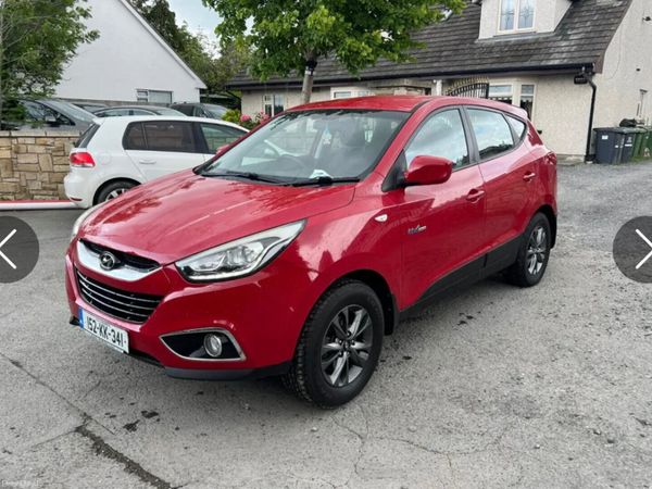 Hyundai ix35 Hatchback, Diesel, 2015, Red