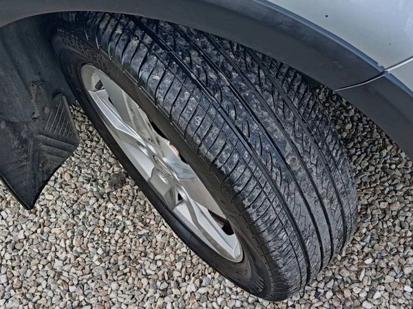 Suzuki SX4 SUV, Petrol, 2011, Silver