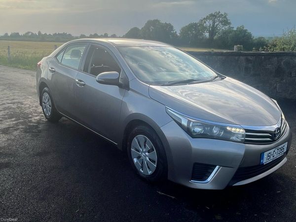 Toyota Corolla Saloon, Diesel, 2015, Bronze