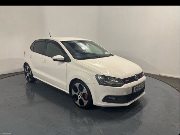 Volkswagen Polo Hatchback, Petrol, 2013, White
