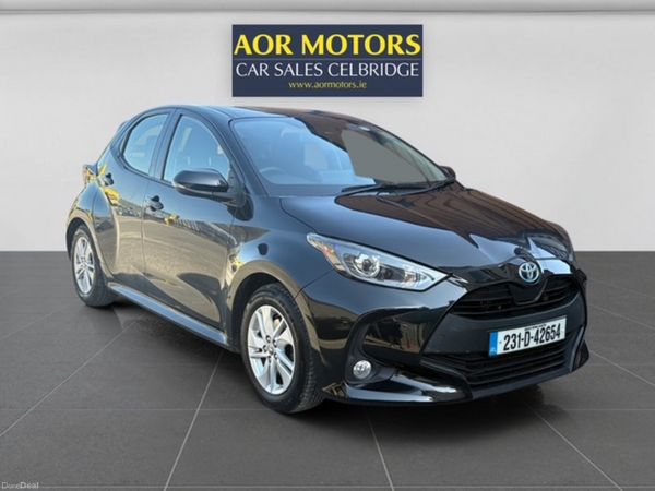 Toyota Yaris Hatchback, Petrol Hybrid, 2023, Black