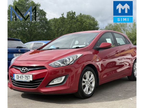 Hyundai i30 Hatchback, Diesel, 2013, Red
