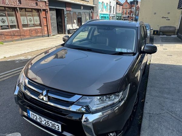 Mitsubishi Outlander SUV, Petrol Plug-in Hybrid, 2017, Brown