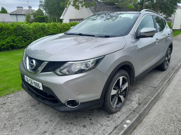 Nissan Qashqai Hatchback, Diesel, 2016, Silver