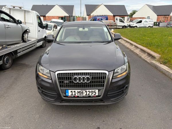 Audi Q5 SUV, Diesel, 2011, Grey