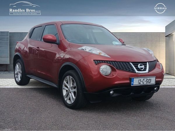 Nissan Juke SUV, Petrol, 2012, Red