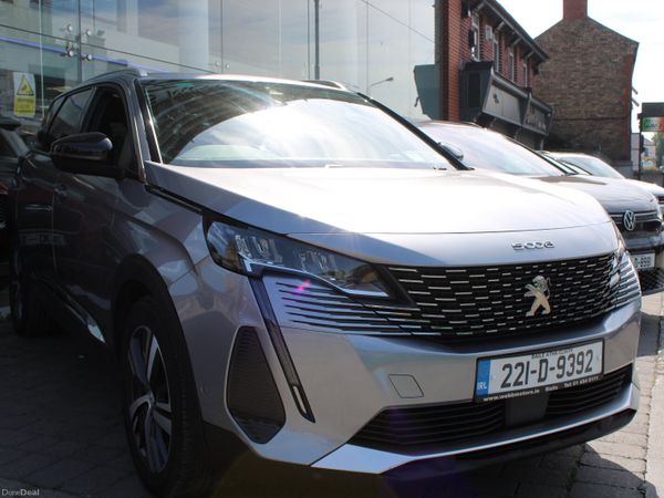 Peugeot 5008 MPV, Diesel, 2022, Grey