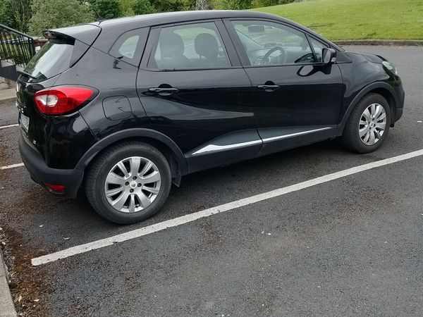 Renault Captur Hatchback, Diesel, 2015, Black