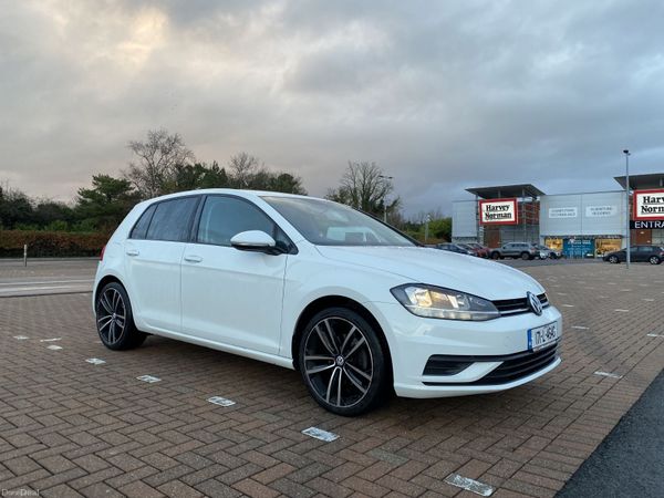Volkswagen Golf Hatchback, Petrol, 2017, White