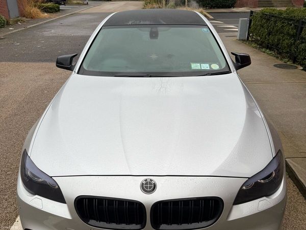 BMW 5-Series Saloon, Diesel, 2010, Silver