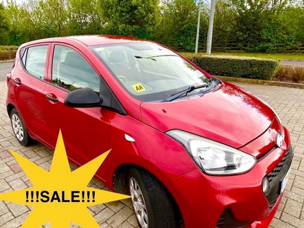 Hyundai i10 Hatchback, Petrol, 2017, Red