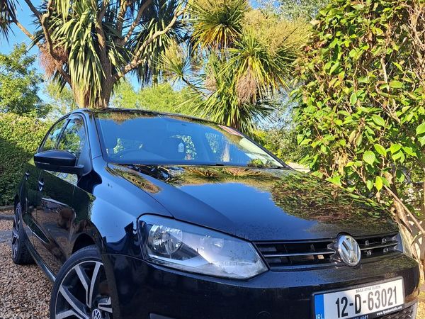 Volkswagen Polo Hatchback, Petrol, 2012, Black