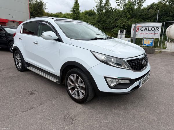 Kia Sportage SUV, Diesel, 2015, White