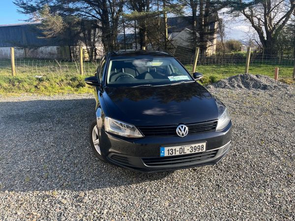 Volkswagen Jetta Saloon, Diesel, 2013, Black