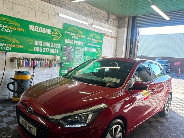Hyundai i20 Hatchback, Petrol, 2018, Red